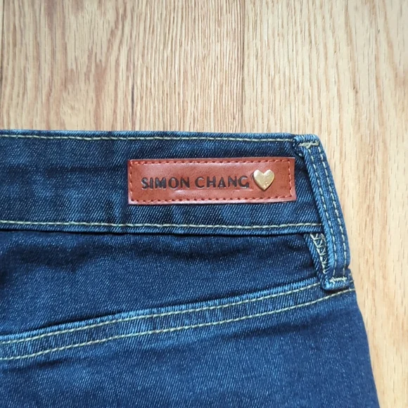 Simon Chang. Dark Jeans. Size Small - Picture 4 of 10